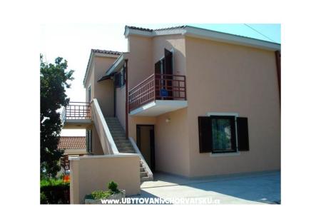 Apartments Karla  Njivice photo 2