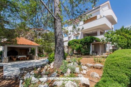 Apartments Vila Maslina photo 2