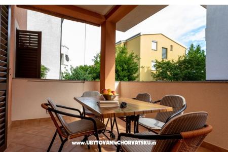Apartments Dujmović photo 3
