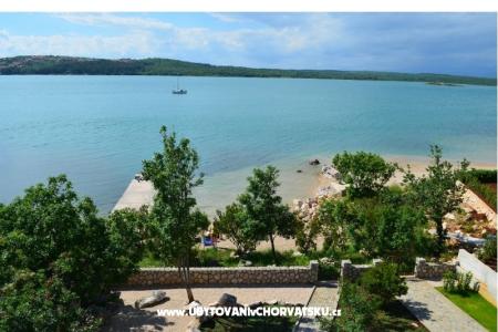 Villa Klimno direct on the beach photo 3