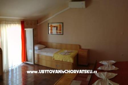 Apartments Kujundžić photo 3