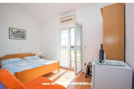 Apartments and rooms Gojak Milenka photo 3