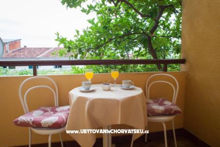 Apartments Sumic Makarska photo 3