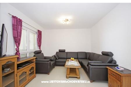 Cezar Apartment photo 2