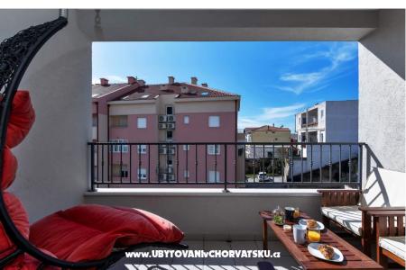 Cliffside Breeze Apartment photo 2