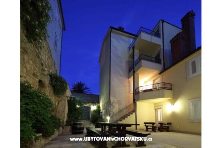 Luxury Apartment Spa- Marina photo 4