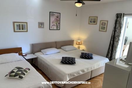 Makarska Beach Apartments photo 4