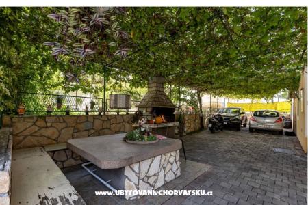 Rosalia Apartments photo 5