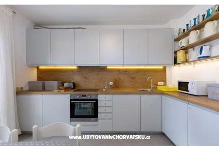 Apartments &amp; rooms Nugal photo 4