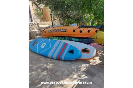 Apartments Dinko s grijanim bazenom Marina - Trogir Croatia