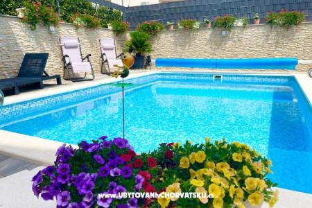 Villa Isabella Marina - Trogir Croatia
