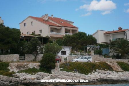 Apartments Mikulić Sevid photo 2