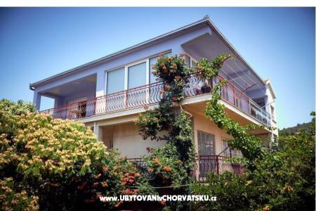 Apartments Boris - Vinisce at Trogi Marina - Trogir Croatia