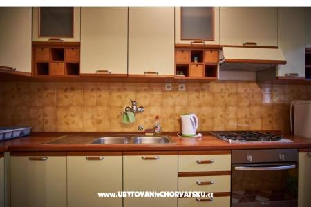 Apartments Boris - Vinisce at Trogi photo 3