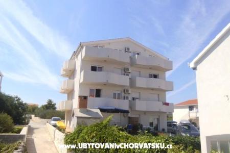 Apartments Erceg Marina - Trogir Croatia