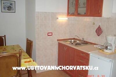 Apartment Maretic photo 5