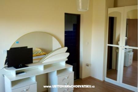Apartment Mutica photo 3