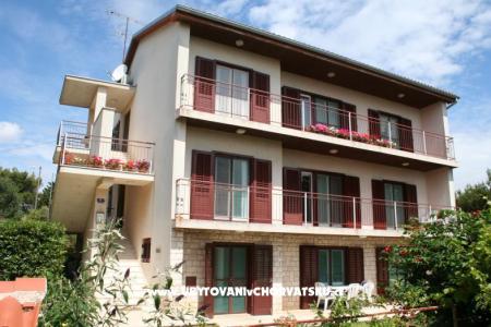 Apartments Lada  Medulin Croatia