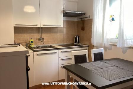 Apartments Rubinić  photo 2