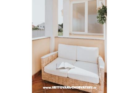 Apartment Betina photo 4