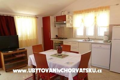 Apartments Milena photo 4