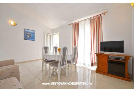 Apartments Julija photo 4