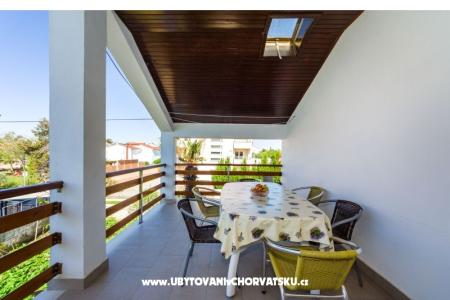 Apartment Matko photo 2