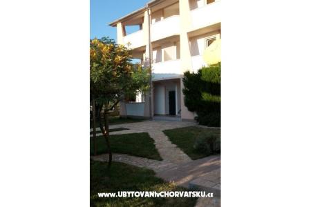 Apartments Marijana photo 5