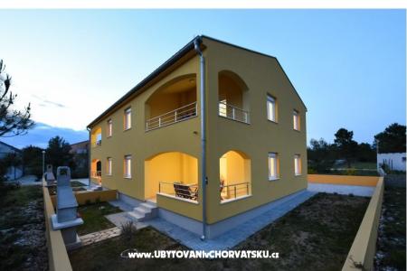 Apartments Ana photo 2