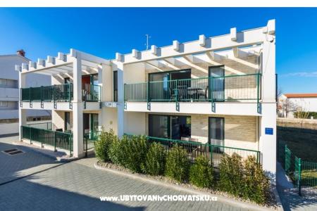 Queen Beach Resort Apartments photo 5