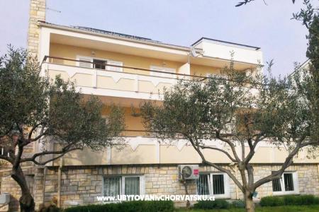 Apartments Tomislav photo 2