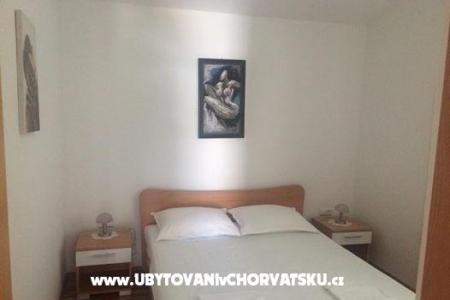 Apartments Jela photo 5