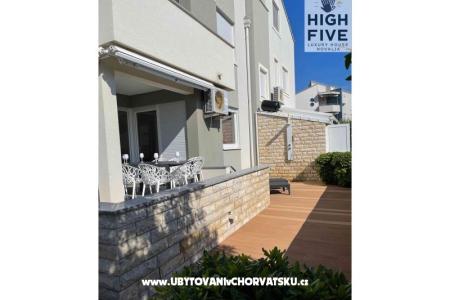 High Five Luxury House Novalja photo 5