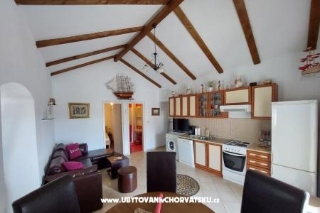 Apartments Pejaković na moru photo 4