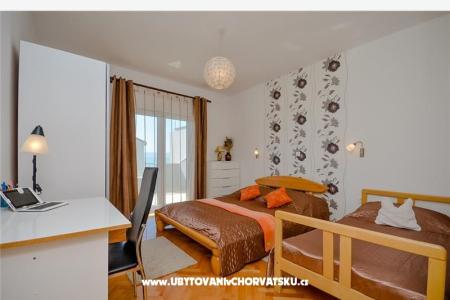Apartments Jelena photo 2