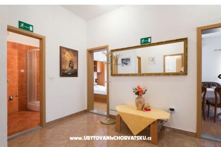 Apartments Jurisic photo 4