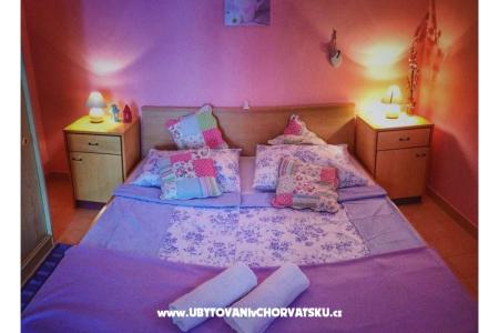 Apartments Marija i Martin (2. kat) photo 3