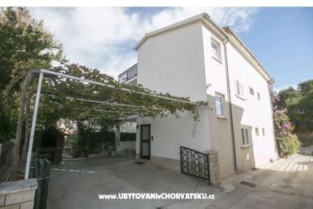 Apartments Vinka Saric photo 4