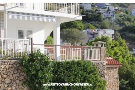 Apartments Visnjica Omis Croatia