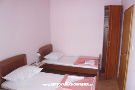 Apartments Cvitanovic photo 2