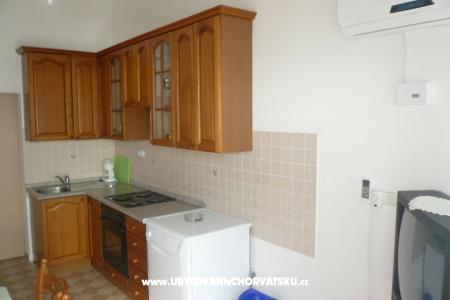 Apartments Cvitanovic photo 4