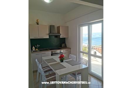 Apartment Ivan Omis Croatia