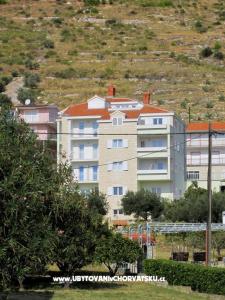Apartments Camić photo 2