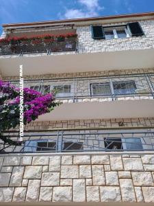Apartments Toma photo 3