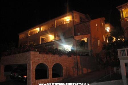 Pension Radoslav Omis Croatia