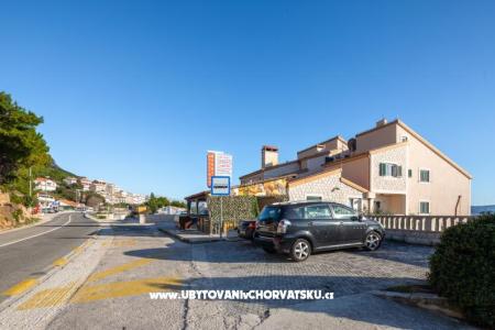 Family Rooms &amp; Apartments Omis photo 2