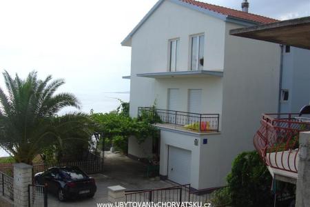 Vila ANI    Omis Croatia