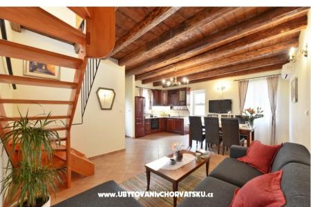 Villa Lili Omis Croatia