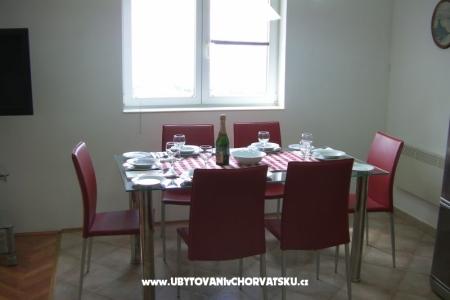 Apartments Oskar photo 5