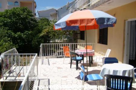Apartments Zvonko photo 4